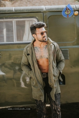 Vinaya Vidheya Rama Movie Working Stills - 4 of 9