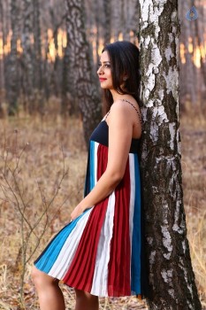 Winner Release Date Posters and New Photos - 3 of 12