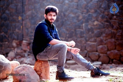 Yemaali Tamil Movie Stills - 19 of 21