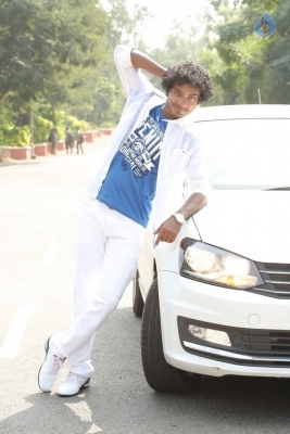 Yours Lovingly Movie Photos and Posters - 22 of 40