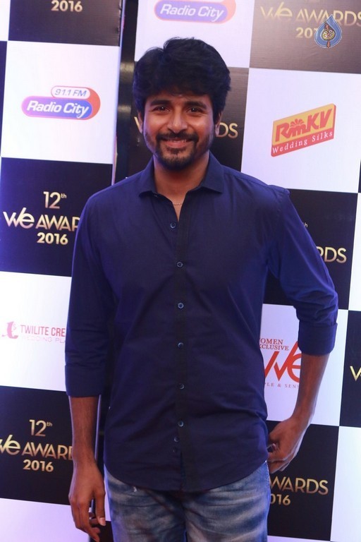 12th We Awards 2016 Event - 25 / 57 photos