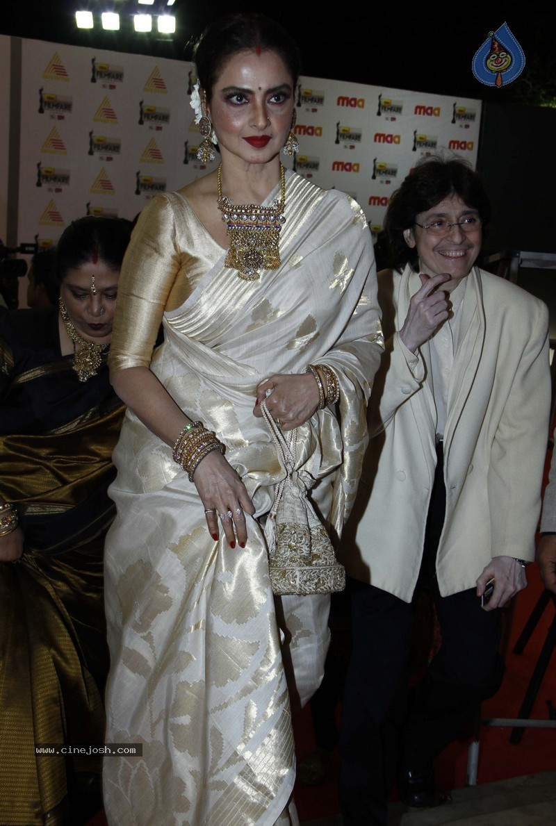 61st Idea Filmfare Awards 2013 Photos - 16 / 97 photos