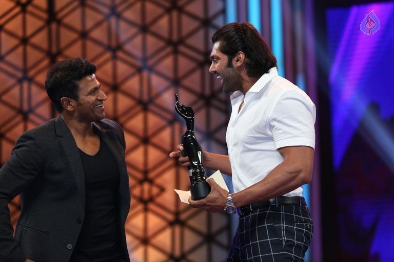 63rd Britannia Filmfare Awards South Event Photos 3 - 73 / 110 photos