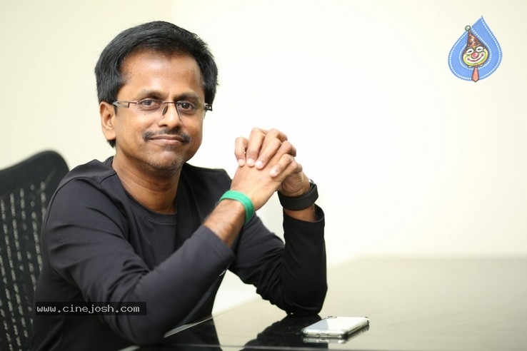 A.R. Murugadoss Interview Photos - 10 / 21 photos