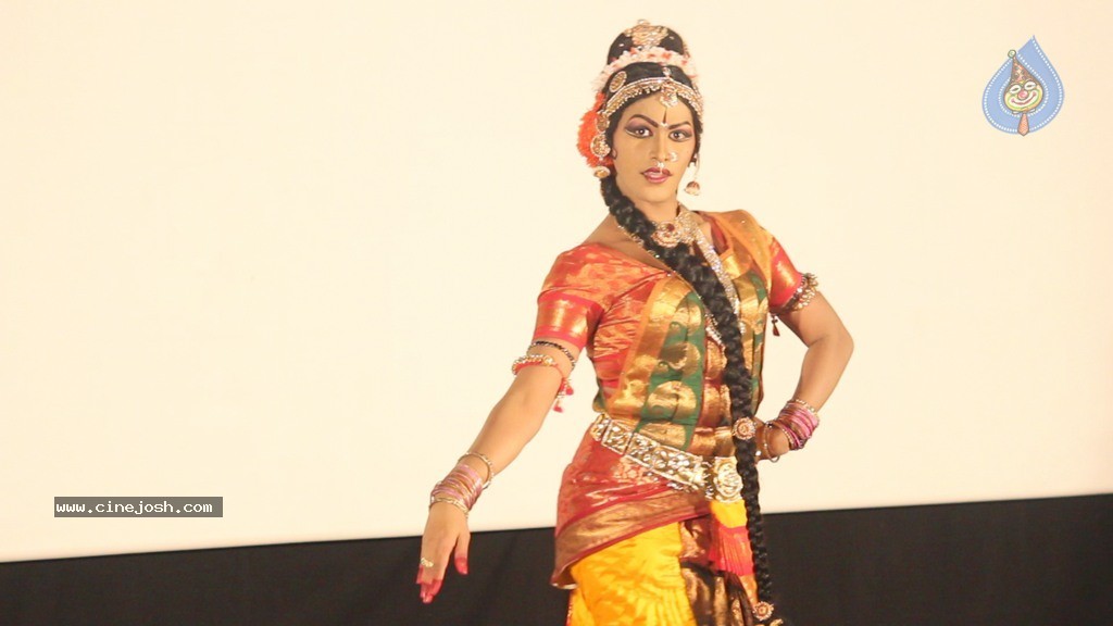 Haleem Khan's Thanksgiving Dance Show - 5 / 36 photos