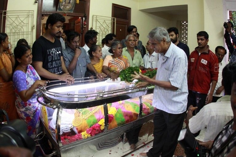 Aachi Manorama Condolences Photos - 25 / 165 photos