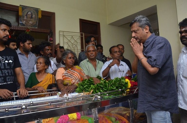 Aachi Manorama Condolences Photos - 130 / 165 photos
