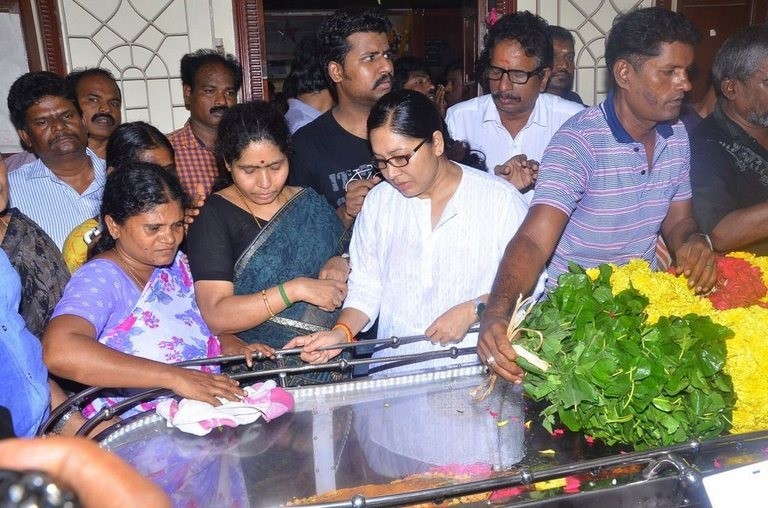 Aachi Manorama Condolences Photos - 145 / 165 photos