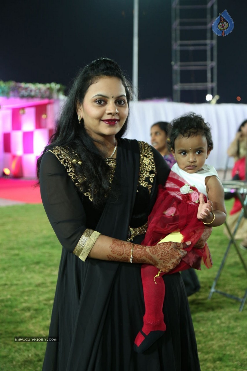 Aadi and Aruna Wedding Photos - 25 / 76 photos