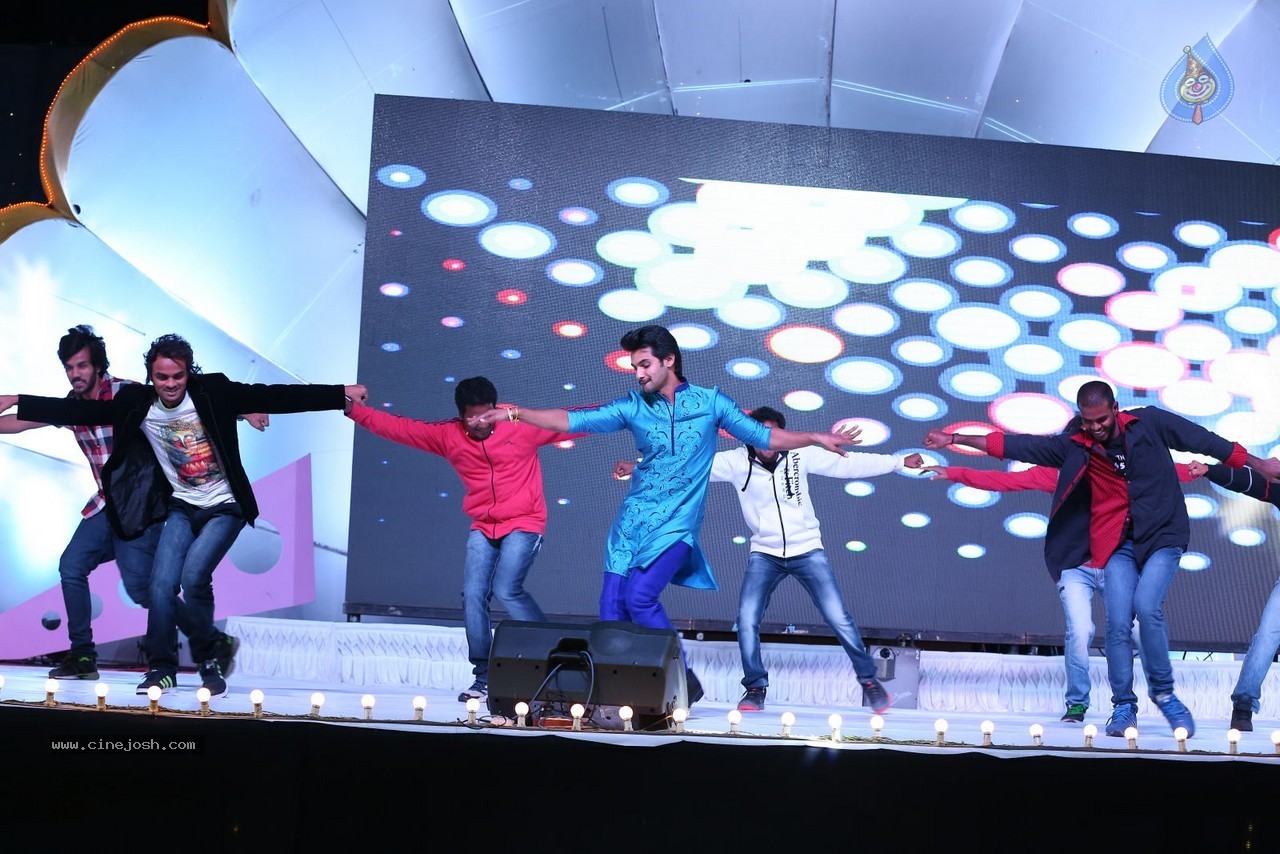 Aadi and Aruna Wedding Photos - 28 / 76 photos