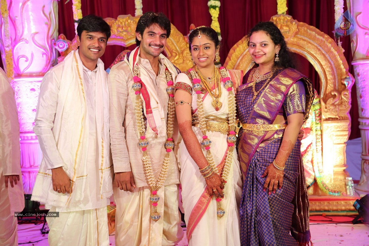 Aadi and Aruna Wedding Photos - 30 / 76 photos