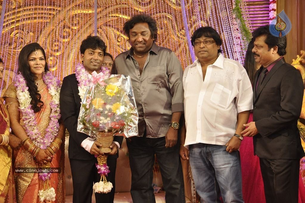 Actor Pandiarajan Son Wedding Reception - 12 / 102 photos
