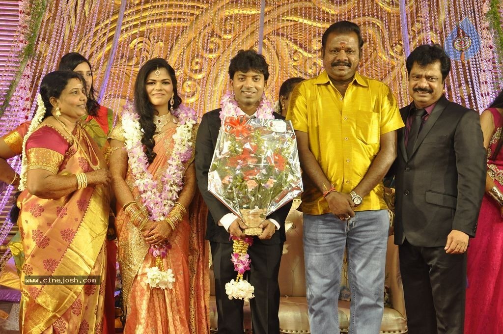 Actor Pandiarajan Son Wedding Reception - 66 / 102 photos