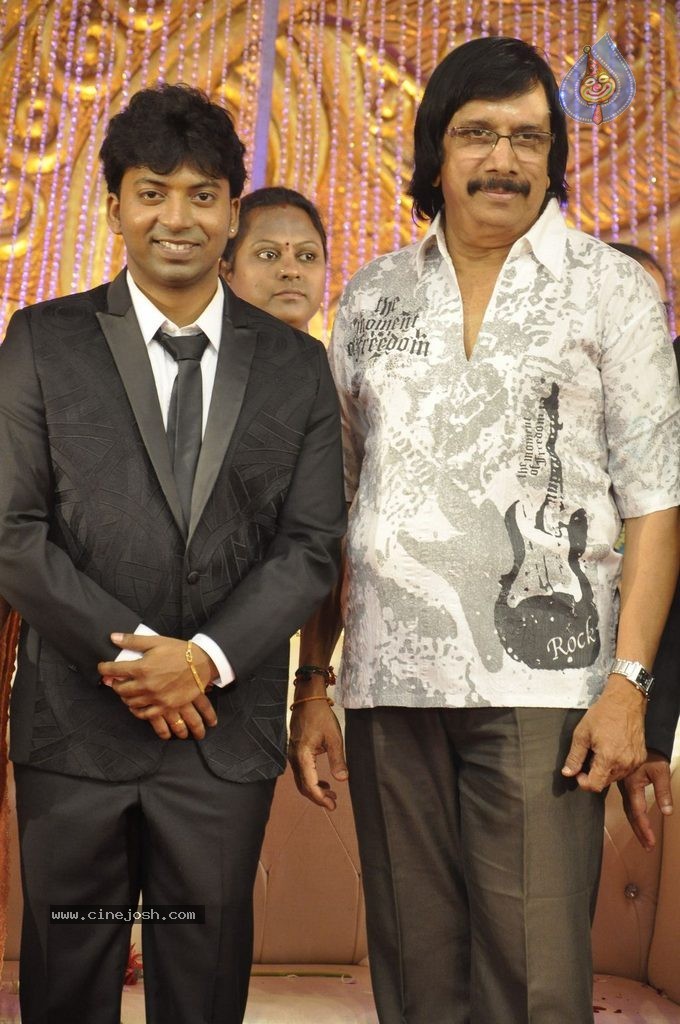 Actor Pandiarajan Son Wedding Reception - 86 / 102 photos