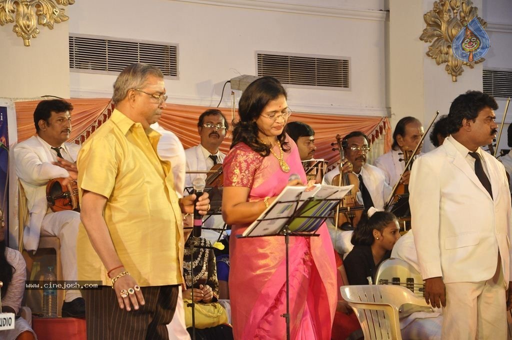 Actor Pandiarajan Son Wedding Reception - 101 / 102 photos