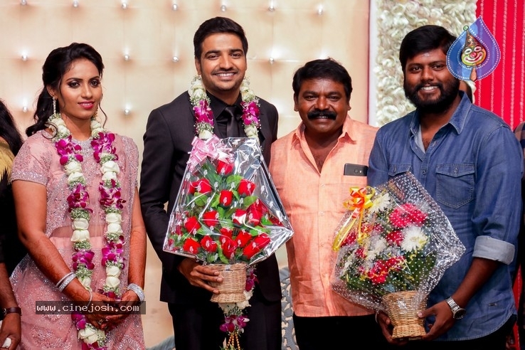 Actor Sathish - Sindhu Wedding Reception Stills - 26 / 105 photos