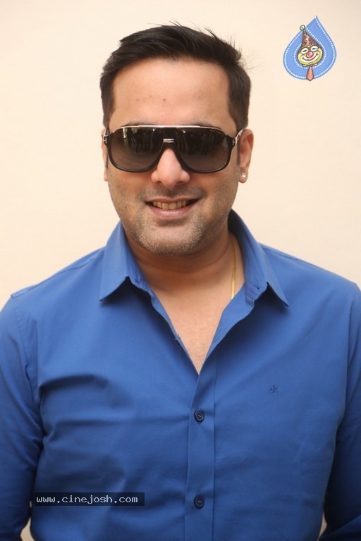 Actor Tarun Birthday Celebrations - 14 / 15 photos