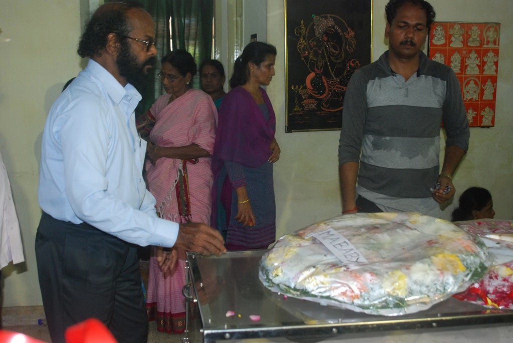 Actress Sukumari Condolences Photos - 26 / 72 photos