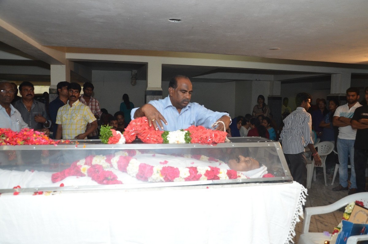 Ahuti Prasad Condolences Photos - 18 / 129 photos