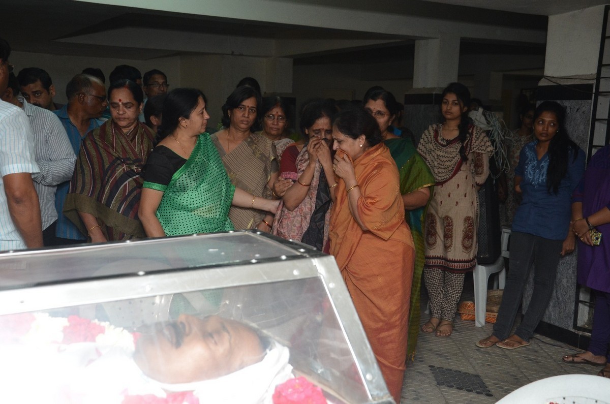 Ahuti Prasad Condolences Photos - 25 / 129 photos
