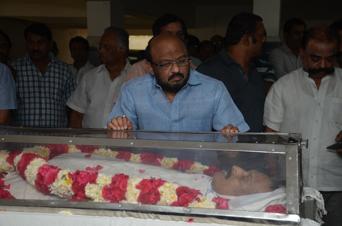 Ahuti Prasad Condolences Photos - 40 / 129 photos