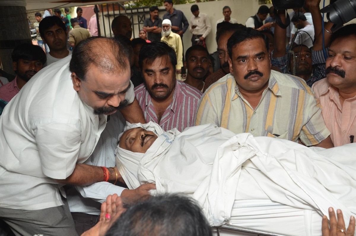 Ahuti Prasad Condolences Photos - 42 / 129 photos