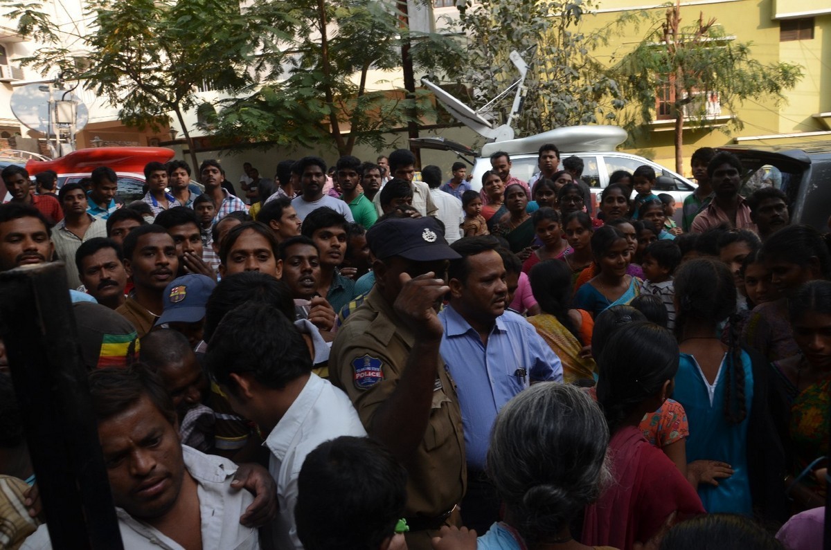 Ahuti Prasad Condolences Photos - 44 / 129 photos