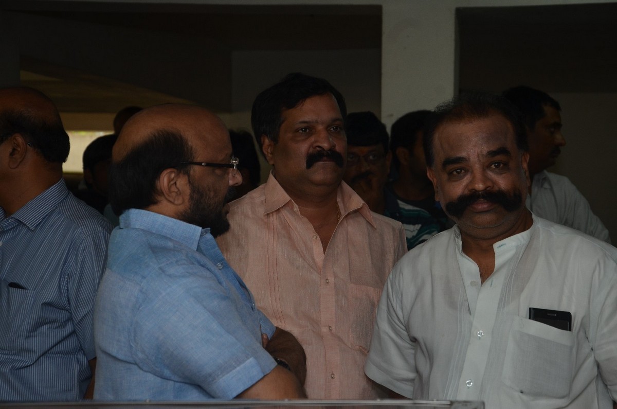 Ahuti Prasad Condolences Photos - 89 / 129 photos