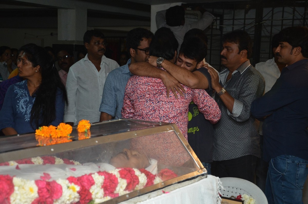 Ahuti Prasad Condolences Photos - 91 / 129 photos