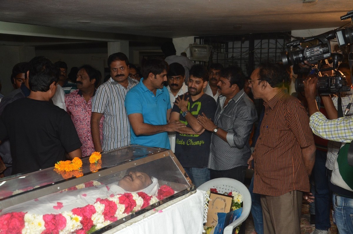 Ahuti Prasad Condolences Photos - 94 / 129 photos