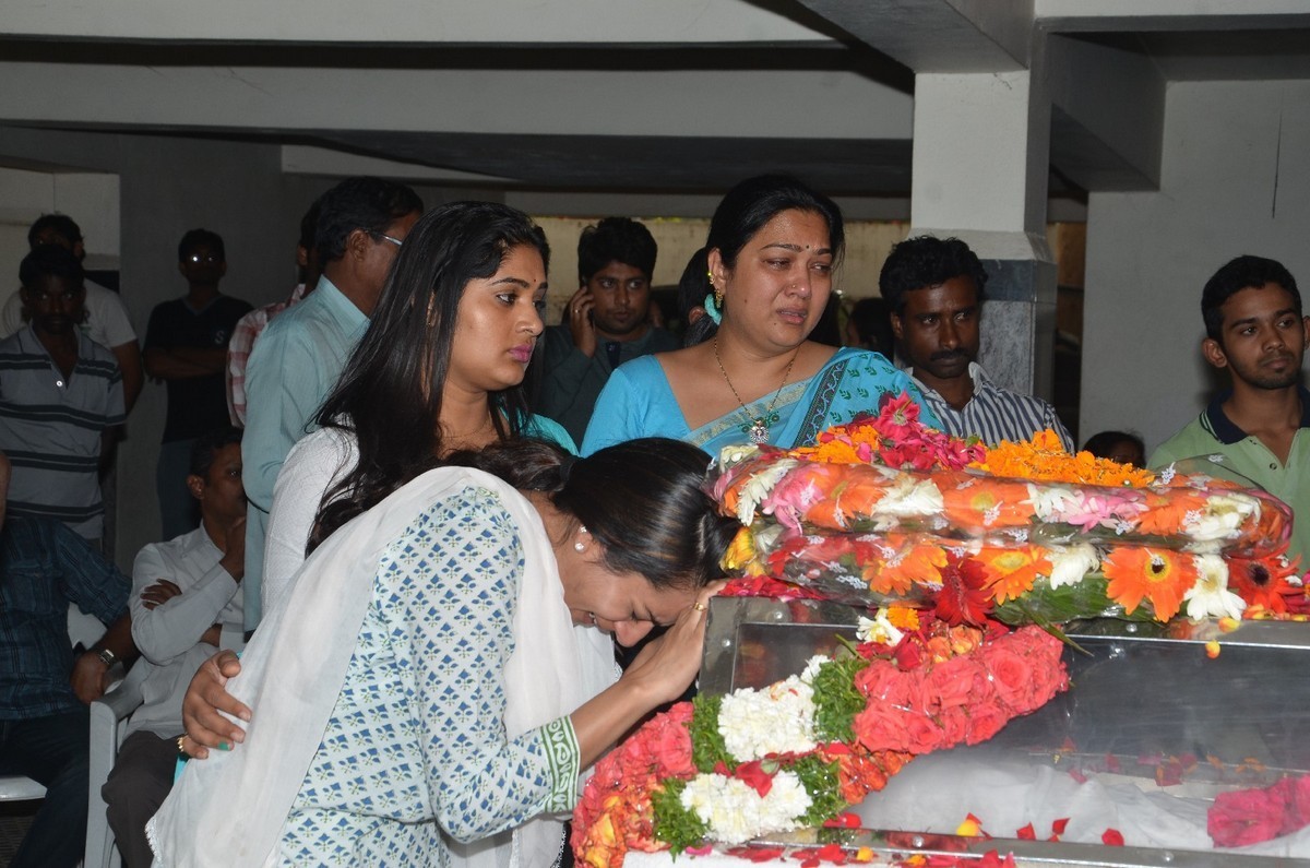 Ahuti Prasad Condolences Photos - 97 / 129 photos