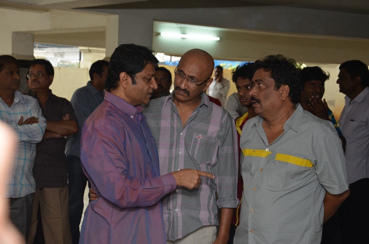 Ahuti Prasad Condolences Photos - 98 / 129 photos