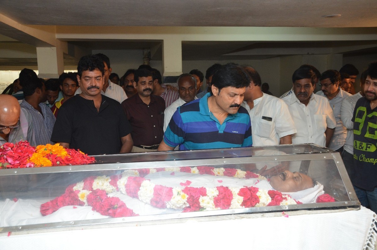 Ahuti Prasad Condolences Photos - 99 / 129 photos