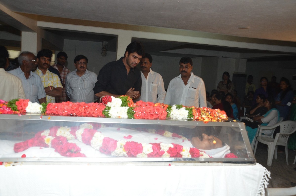 Ahuti Prasad Condolences Photos - 100 / 129 photos