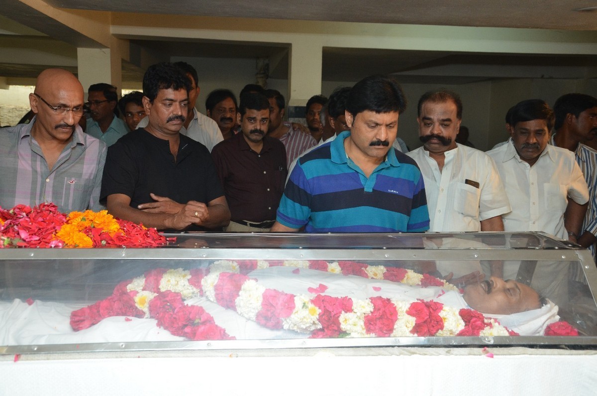 Ahuti Prasad Condolences Photos - 102 / 129 photos