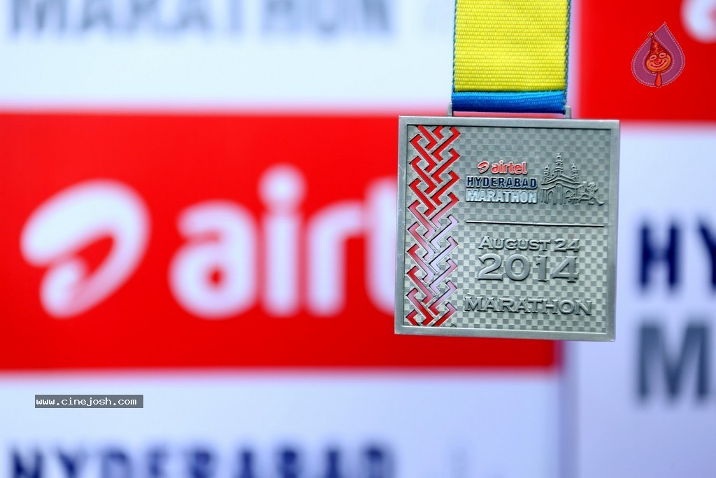 Airtel Hyderabad Marathon 2014 PM - 1 / 37 photos