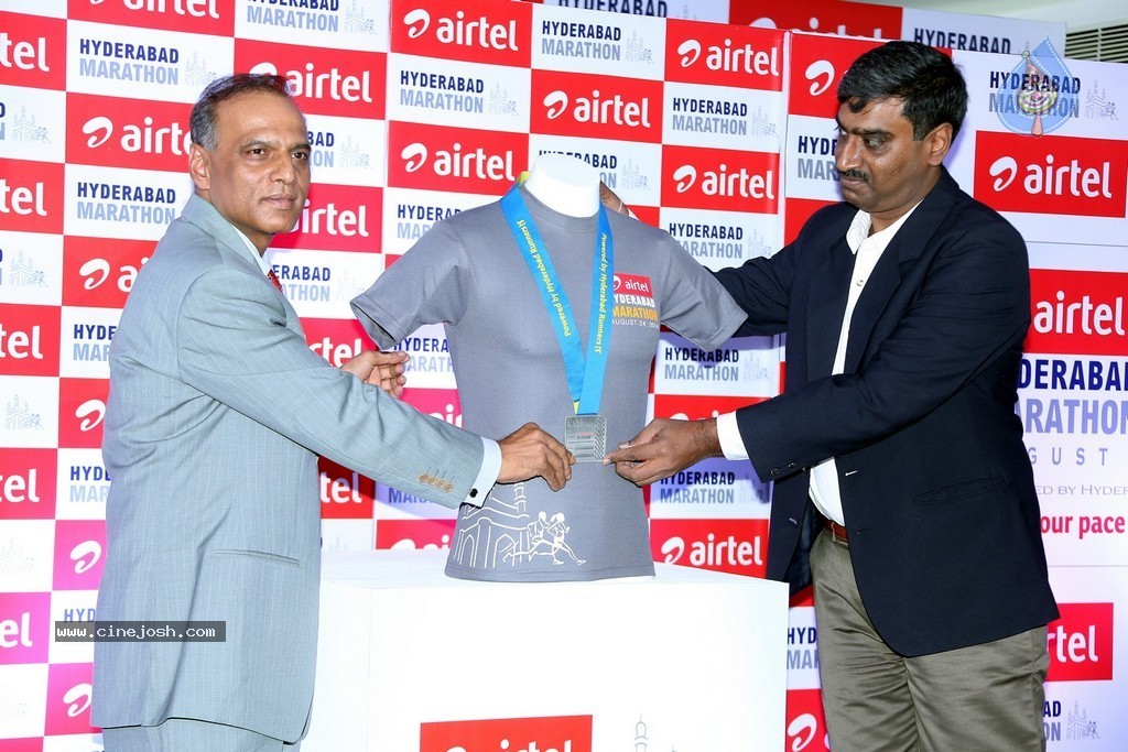 Airtel Hyderabad Marathon 2014 PM - 12 / 37 photos