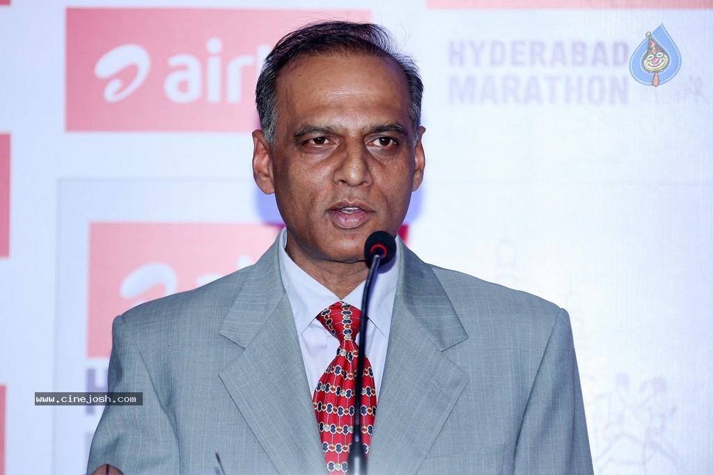 Airtel Hyderabad Marathon 2014 PM - 22 / 37 photos