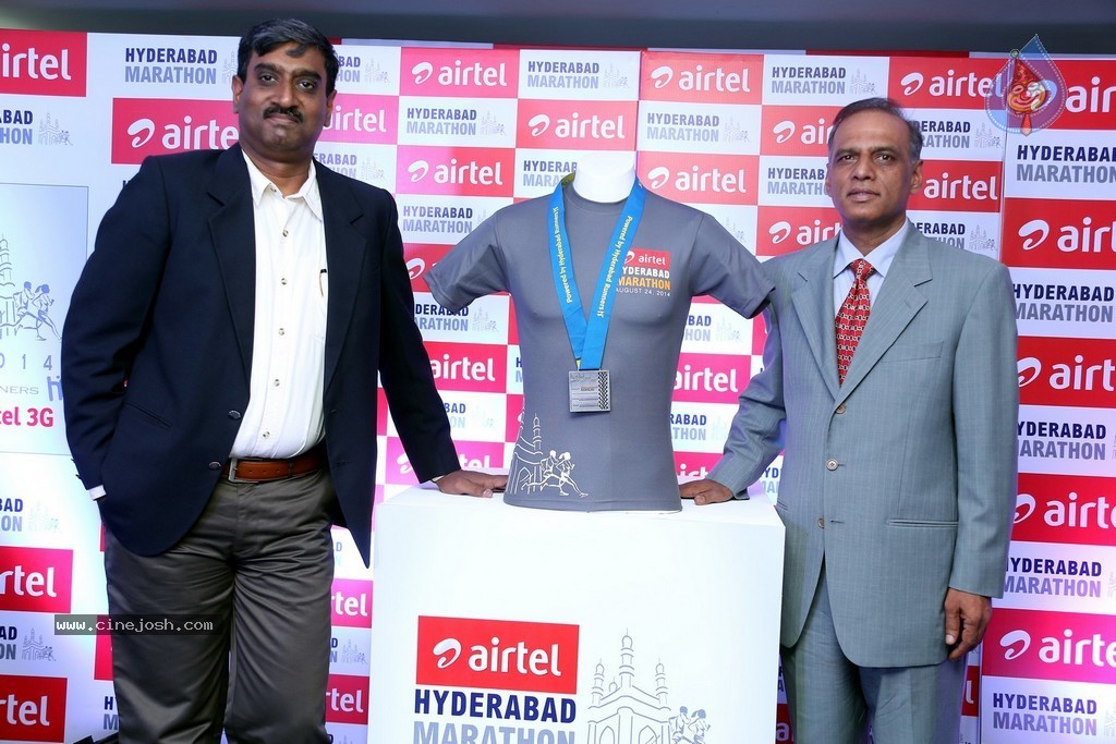 Airtel Hyderabad Marathon 2014 PM - 29 / 37 photos
