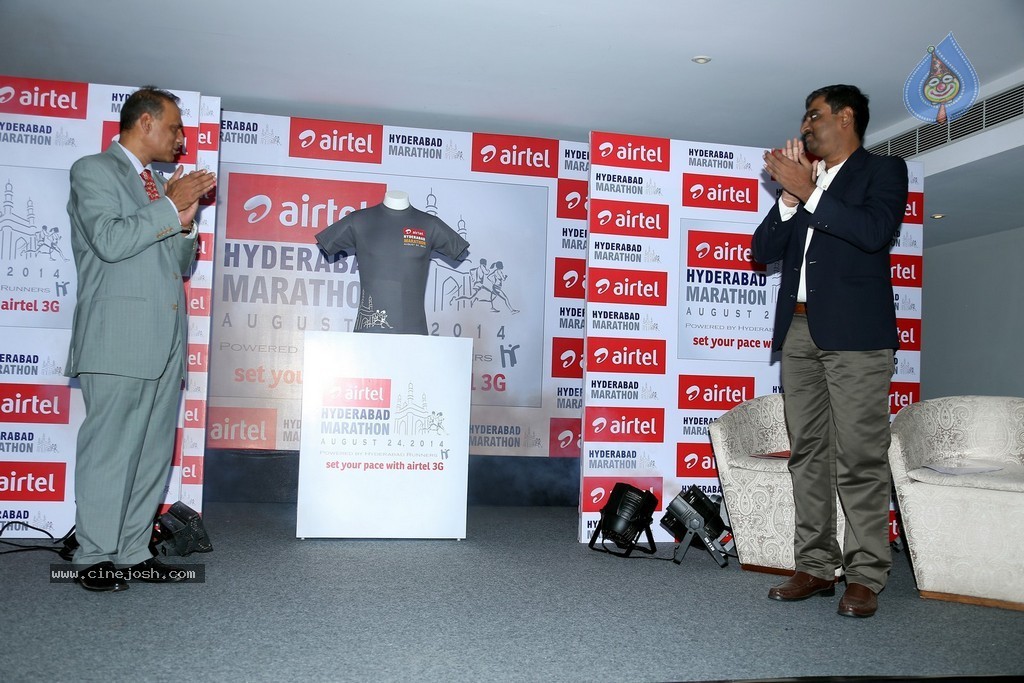Airtel Hyderabad Marathon 2014 PM - 35 / 37 photos