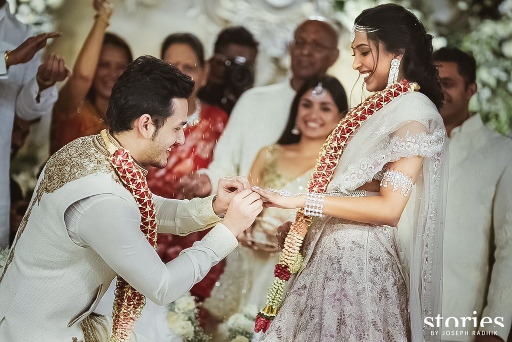 Akhil and Shriya Bhupal Engagement Photos - 4 / 7 photos