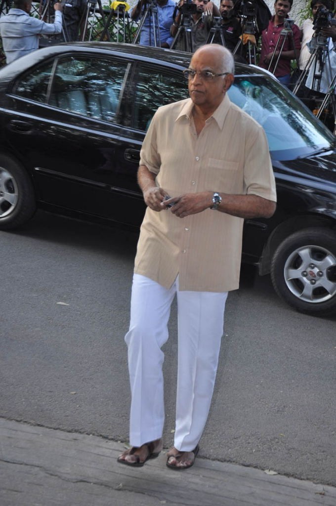 Akkineni Annapurna Condolences-2 - 61 / 114 photos