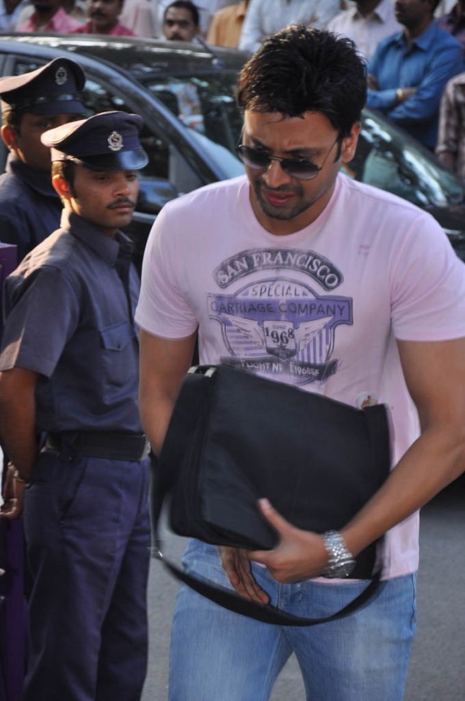 Akkineni Annapurna Condolences-2 - 107 / 114 photos