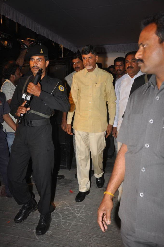 Akkineni Annapurna Condolences-3 - 17 / 22 photos