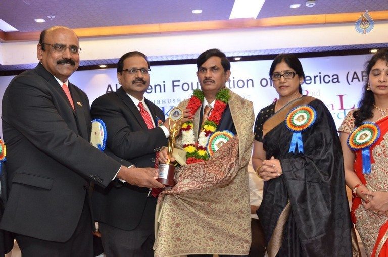 Akkineni International Awards Gala - 19 / 151 photos