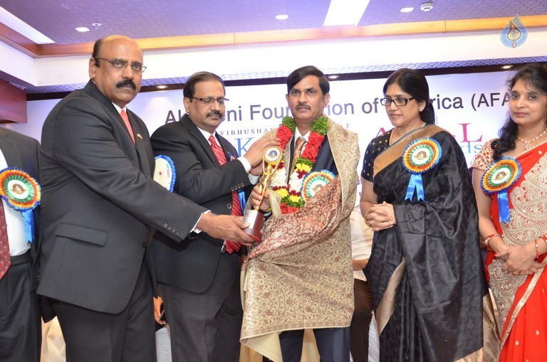 Akkineni International Awards Gala - 30 / 151 photos