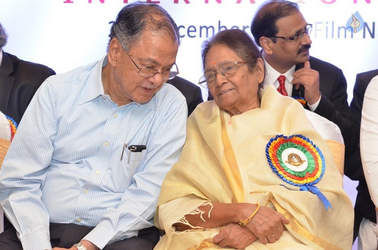 Akkineni International Awards Gala - 34 / 151 photos