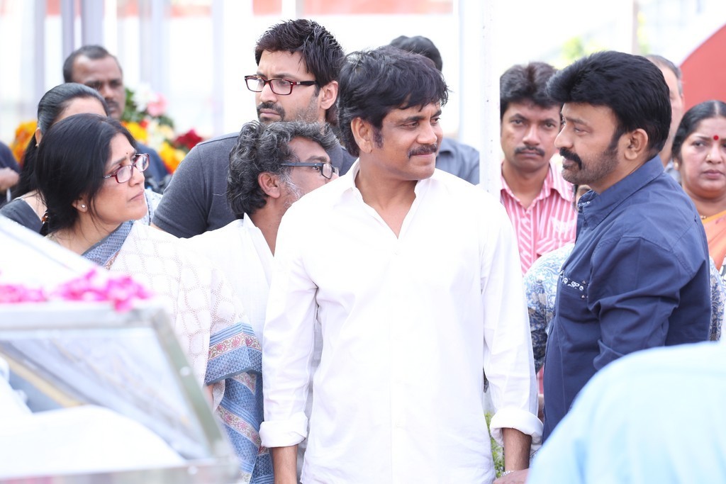 Akkineni Nageswara Rao Condolences Photos 02 - 90 / 211 photos
