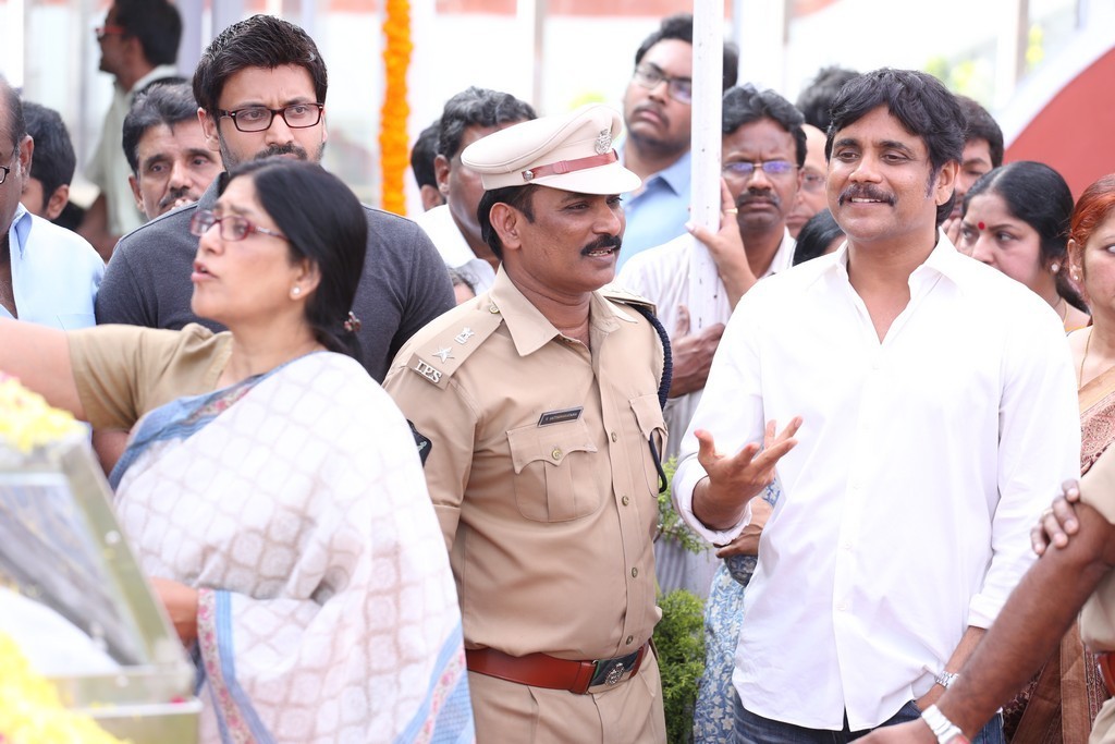 Akkineni Nageswara Rao Condolences Photos 02 - 164 / 211 photos
