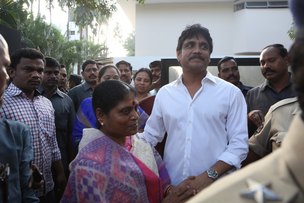 Akkineni Nageswara Rao Condolences Photos - 49 / 450 photos